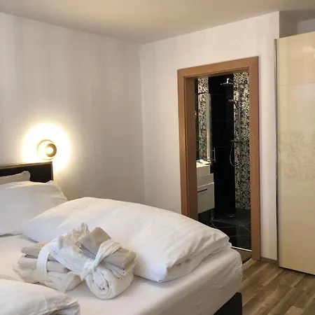 Haus Alp Deluxe * Langenfeld
